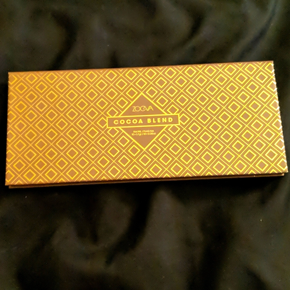 Zoeva eye shadow pallet